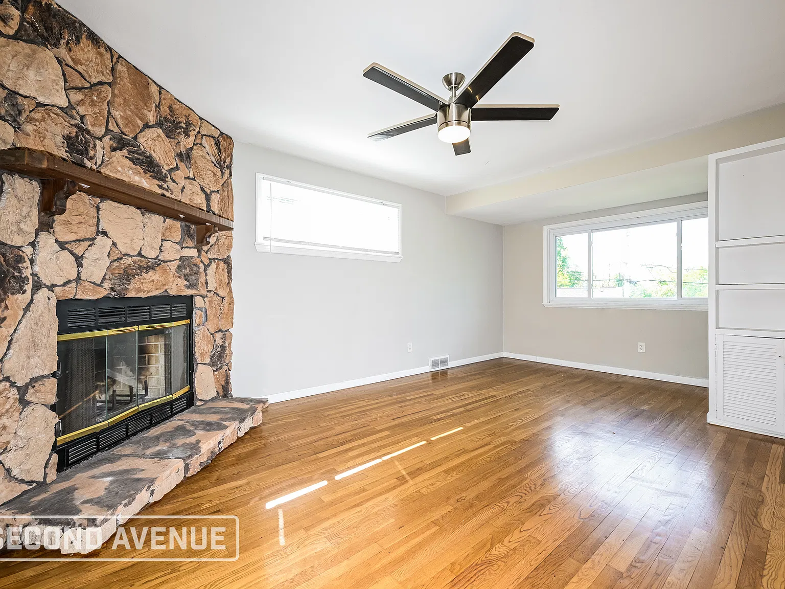 3 bed, 1.0 bath, 1006 sqft, $1,149 — Photo 4
