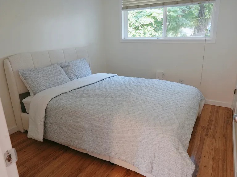 12019 NE 136th Pl — Photo 13