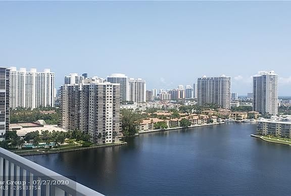 2nd image of 2801 NE 183rd St APT 1917W
