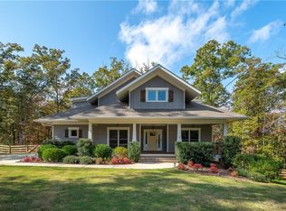 5025 Fountain Spring Dr, Gainesville, GA 30506