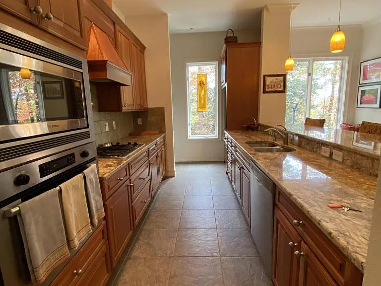 31 Ridgetop Cir #101 — Photo 5