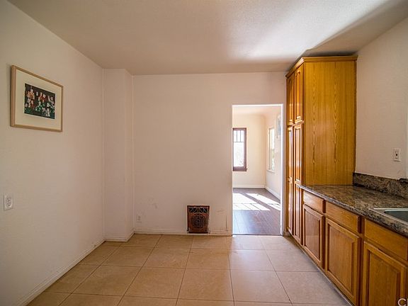 5th image of 1229 Garden Dr