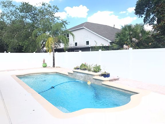 4th image of 13200 Wild Duck Ct