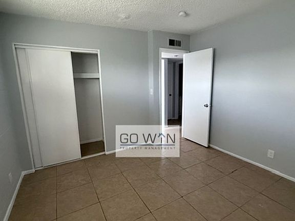 3rd image of 559 S Bellview APT C