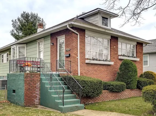 221 Glenwood Ave, Cherry Hill, NJ 08002