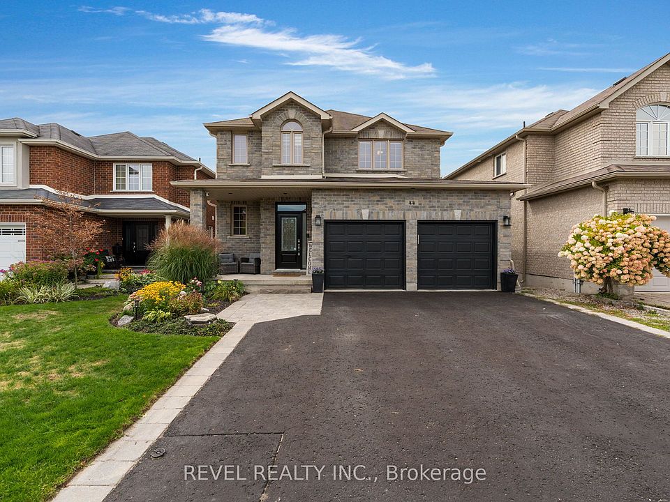 1st image of 44 Graihawk Dr