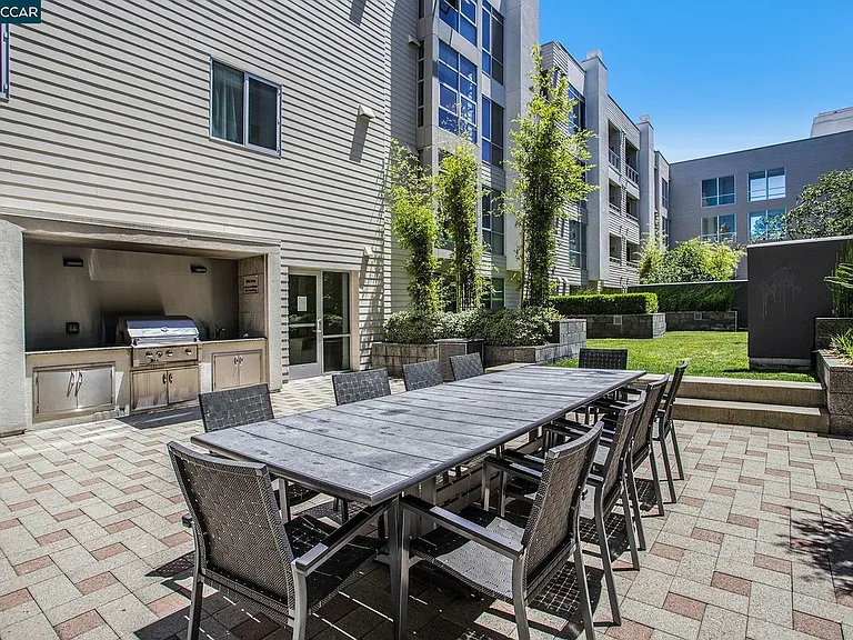 1655 N California Blvd #228 — Photo 22