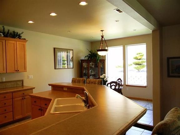 4th image of 148 Bear Dr