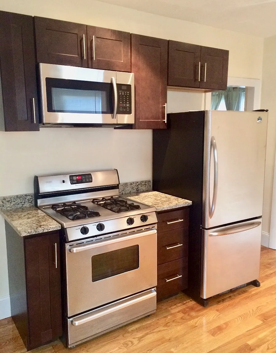 18 Hinckley Street Apartments — Photo 2