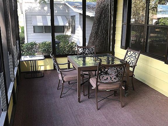 Front Lanai