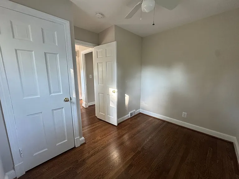 42 S Park Dr — Photo 22