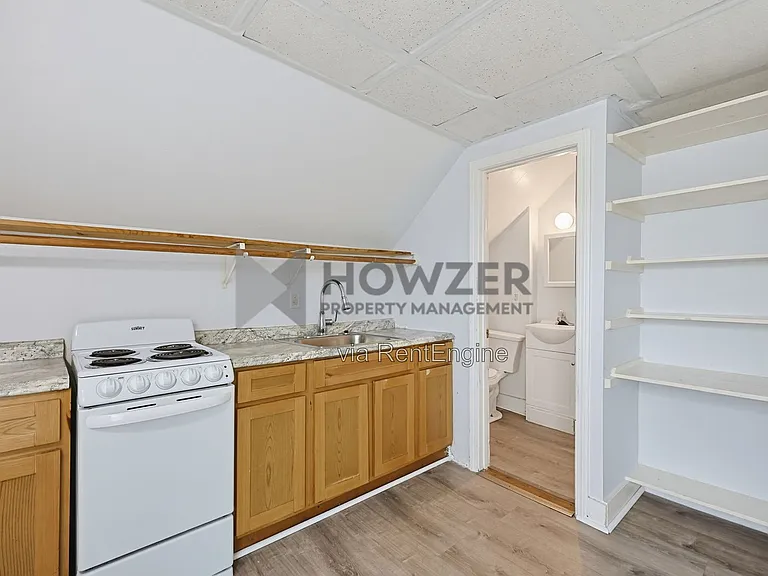 109 Green St #9 — Photo 7