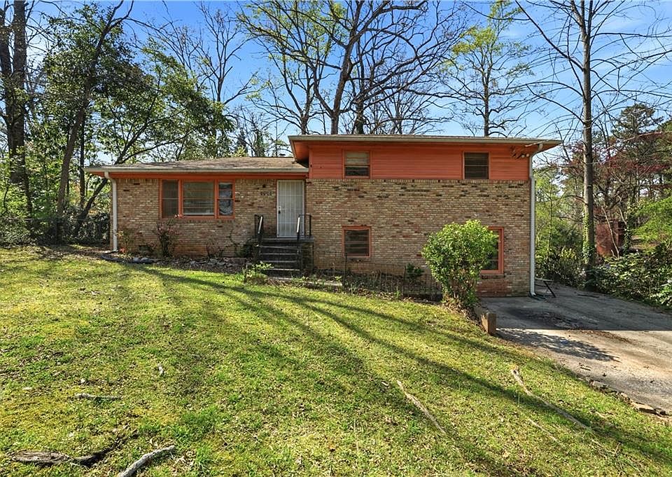 1st image of 1793 Parkhill Dr