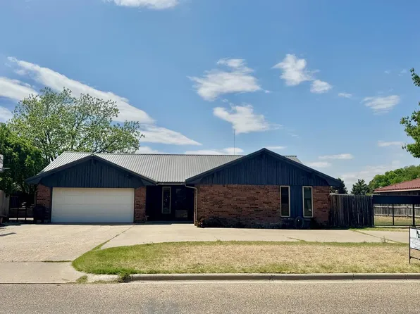 1906 Kiowa Trl, Dalhart, TX 79022
