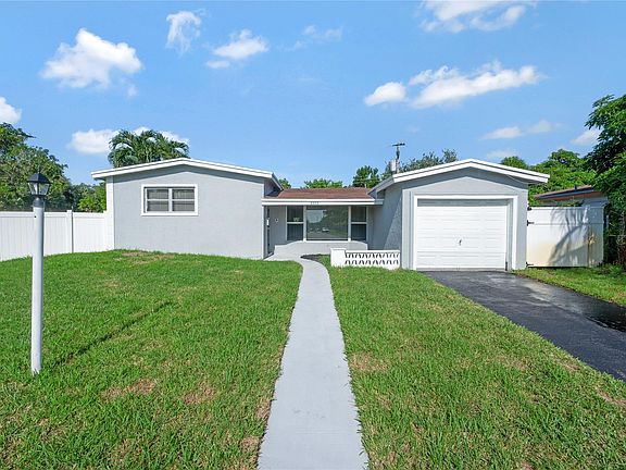 2nd image of 3303 NW 37th Avenue