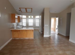 243 Deep Creek Dr, Bakersfield, CA 93308