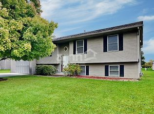 204 Inverness Trl, McHenry, IL 60050