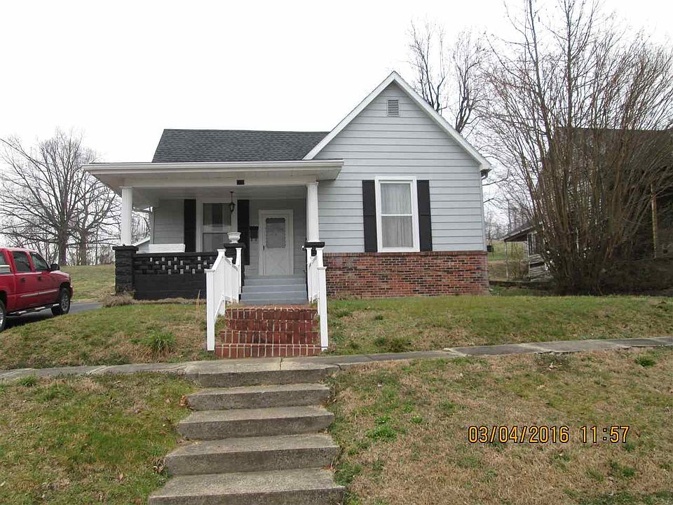 1st image of 601 E Morehead St