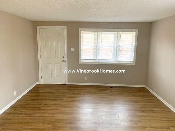 4th image of 3962 Bennett Dr