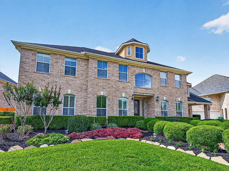 2315 Vinemead Ct — Photo 3