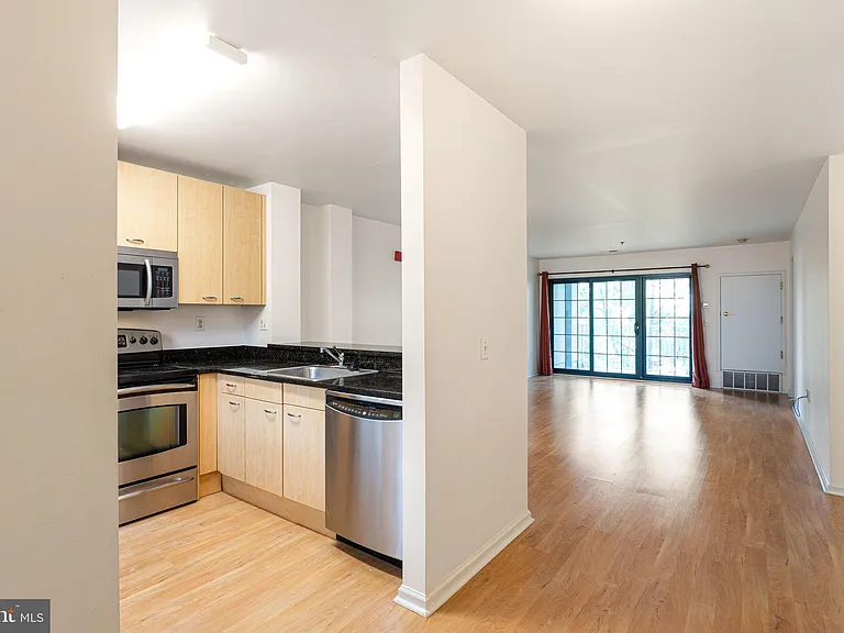 2 Leverington Ave #38 — Photo 1