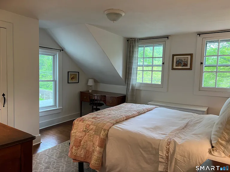 269 Farmingville Rd — Photo 12