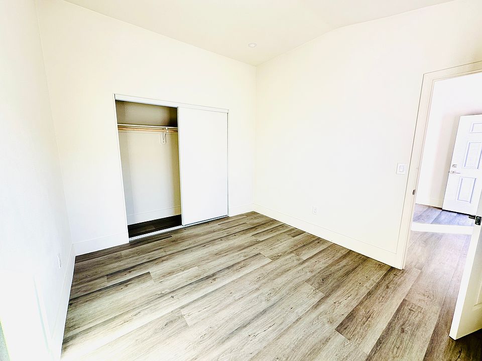 Spacious Bedroom with Closet