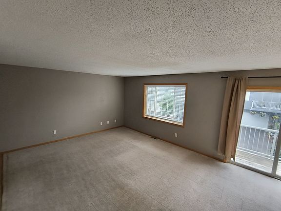 5th image of 2549 Cobble Hill Ct