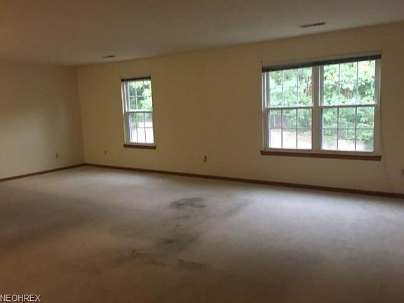 5th image of 426 Oakwood Ave APT E
