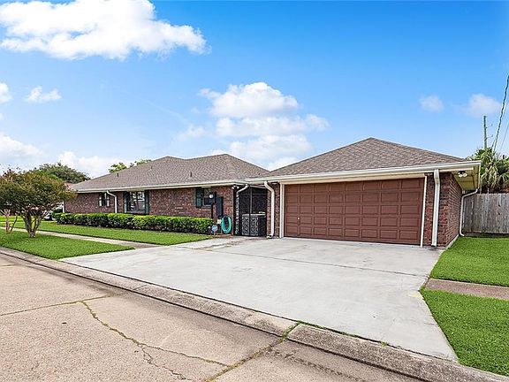 3rd image of 55 Echezeaux Dr