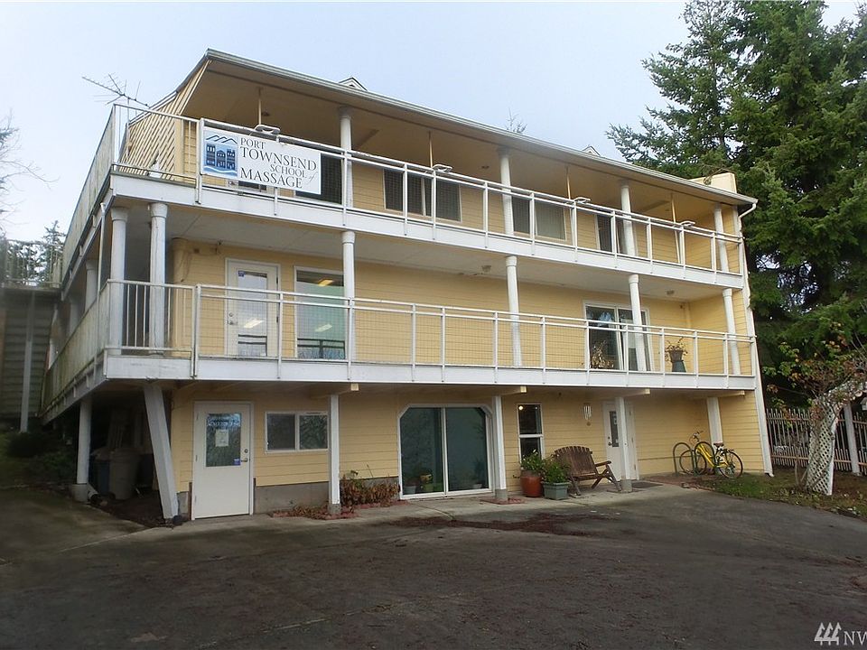 1st image of 1071 Landes Ct