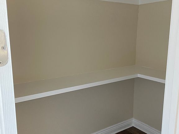 4th image of 2412 Lavender St #A
