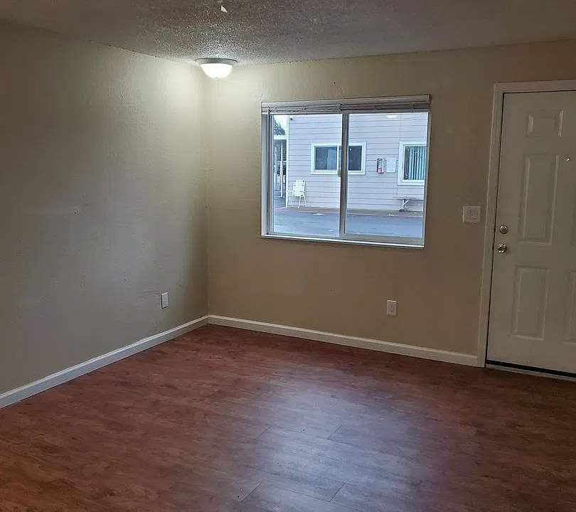 Meadow Creek Apartments