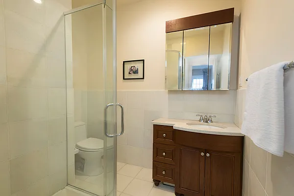 Sold by Compass | media 22