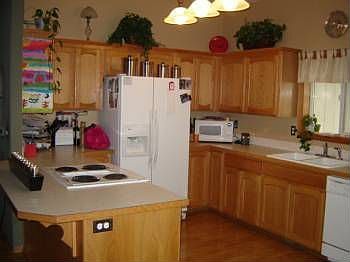 1st image of 525 Creswood Dr