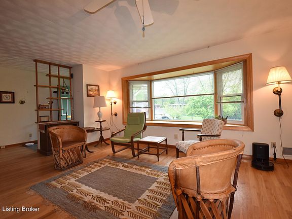 2nd image of 12201 Meadow Ln