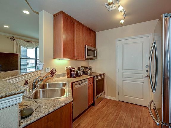 4th image of 330 Las Colinas Blvd #1120