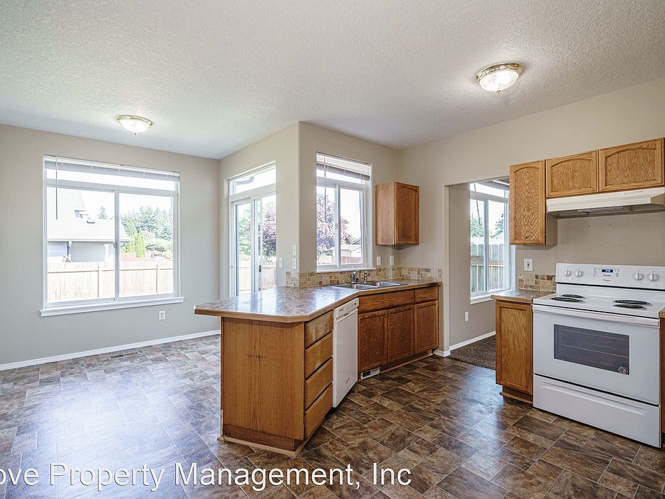 1st image of 8503 NE 156th Ave