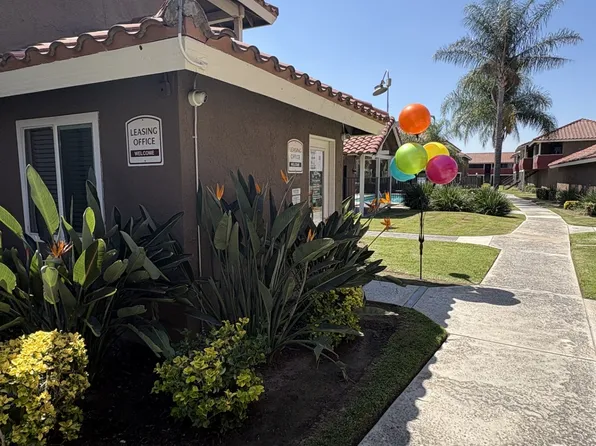 Suntree, 1551 W Rialto Ave #G2, Fontana, CA 92335