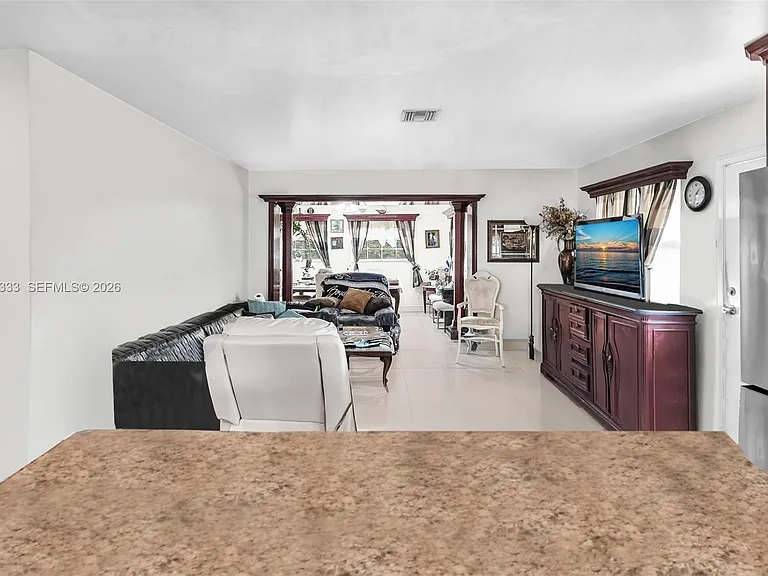 2631 NE 214th St — Photo 27
