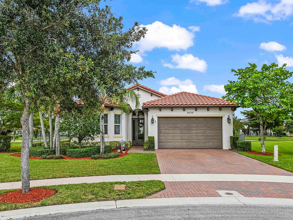 1st image of 3035 Strada Court