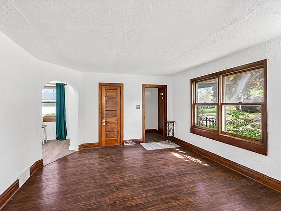 5th image of 844 Ridgewood Way