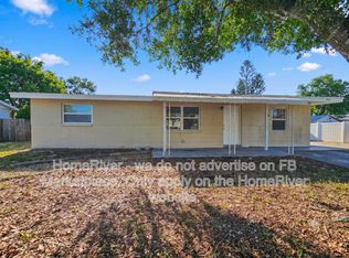 1048 Powersong St, Holiday, FL 34690
