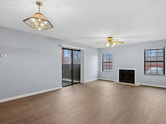 5th image of 1911 N Hicks Rd APT 103