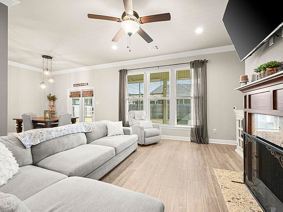 5th image of 44202 Shadowpoint Dr