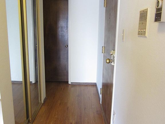 3rd image of 690 33rd Ave