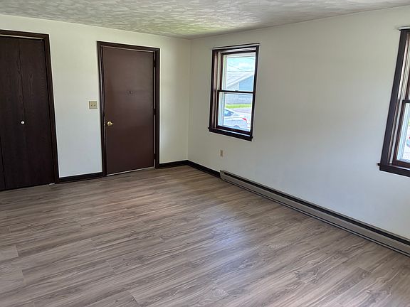 5th image of 170 E Market St APT B