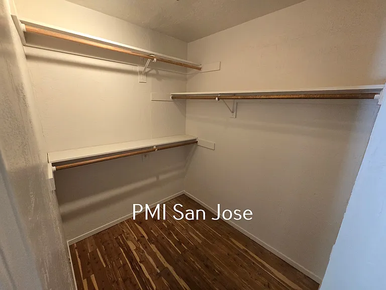 900 Susan Ct — Photo 13