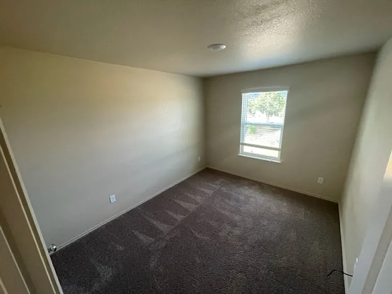 1701 Montell St — Photo 12