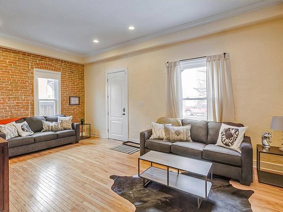 4th image of 2218 W 32nd Ave